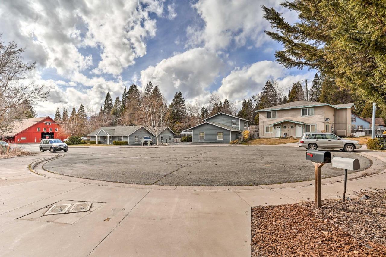 Mount Shasta Escape With Balcony About Walk To Dtwn Villa Dış mekan fotoğraf